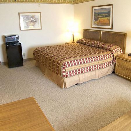 High Desert Inn Елко Стая снимка